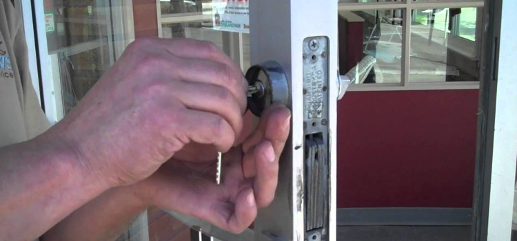 commercial door lock repair Spring Valley